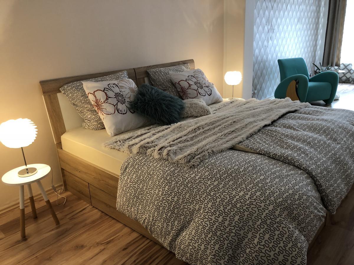Apartmany Galeta Κάρλοβι Βάρι Εξωτερικό φωτογραφία