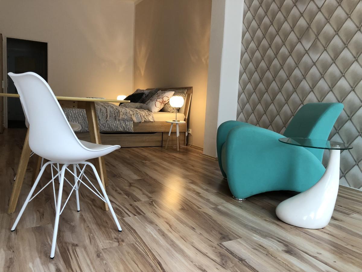 Apartmany Galeta Κάρλοβι Βάρι Εξωτερικό φωτογραφία